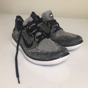 Brand new Nike flyknit free rn